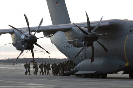 A400M fliegt Soldaten in den Einsatz nach Mali