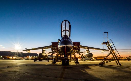 Ausbildung mit scharfen Waffen in der Wüste New Mexicos