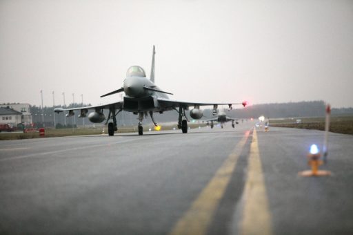 Wichtiger Einsatz: Alarmrotten wie diese leisten ihren Beitrag zur Sicherung des Luftverkehrs. (Quelle: Luftwaffe/Falk Bärwald)