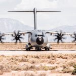 © Luftwaffe/Astrid Burger-Weber A400M biegt auf die Taxiway ein.