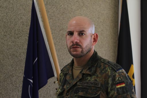 Zivilcourage – Helfen, wenn andere wegsehen