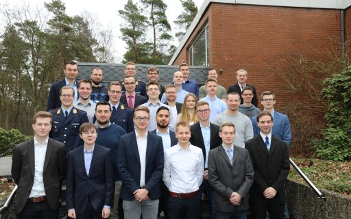 Technischer Nachwuchs für den A400M