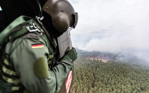 Luftwaffe hilft bei riesigem Waldbrand in Lübtheen