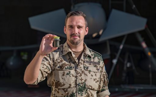 Problem gelöst, Inspekteur hilft per „Rucksacklogistik“ aus