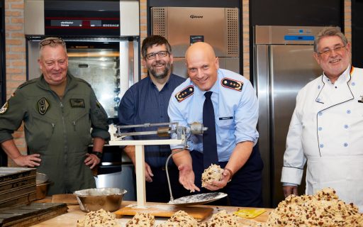 Christstollen für Soldaten im Einsatz