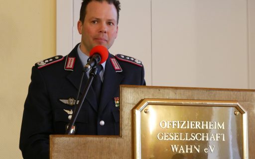 Oberst i.G. Guntsch gab Auskunft über den aktuellen Stand der Drehflüglerflotte der Luftwaffe.