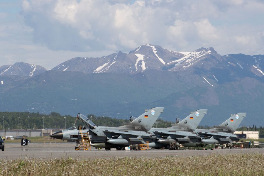 Ankunft der Tornados in Alaska