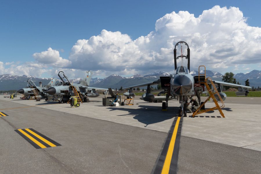 Ankunft der Tornados in Alaska